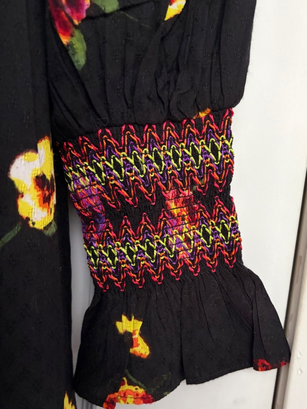 Urban Outfitters Black Floral Boho Smocked Minidress Pansy Neon Square Neck Sz M - Picture 4 of 6